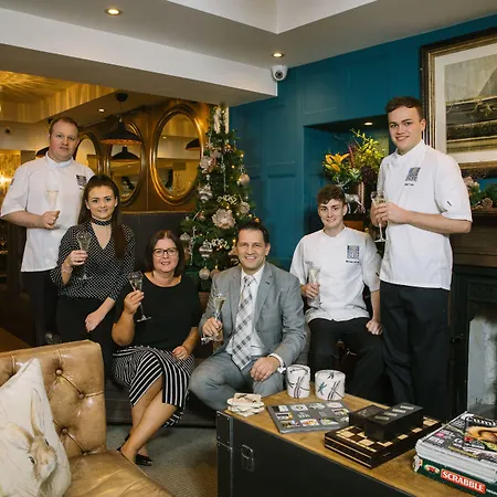 Guest house 1863 Restaurant With Pooley Bridge