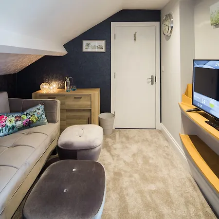 1863 Restaurant With Pooley Bridge