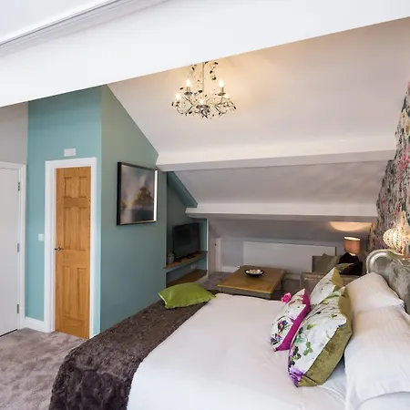 Guest house 1863 Restaurant With Pooley Bridge