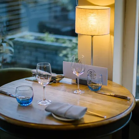 1863 Restaurant With 4* بولي بريدج