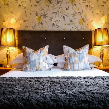 Guest house 1863 Restaurant With Pooley Bridge