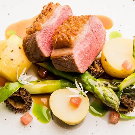 1863 Restaurant With 4*